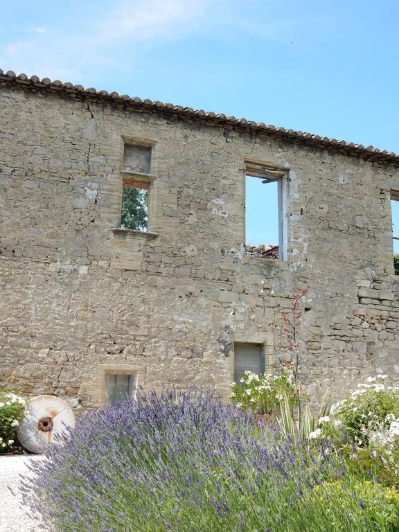 Domaine De Blanche Fleur Hotel Châteauneuf-de-Gadagne Exterior foto